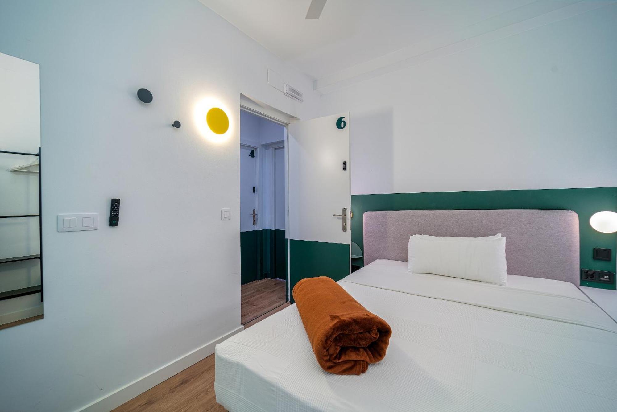 Angelitomad Hotel Madrid Ngoại thất bức ảnh