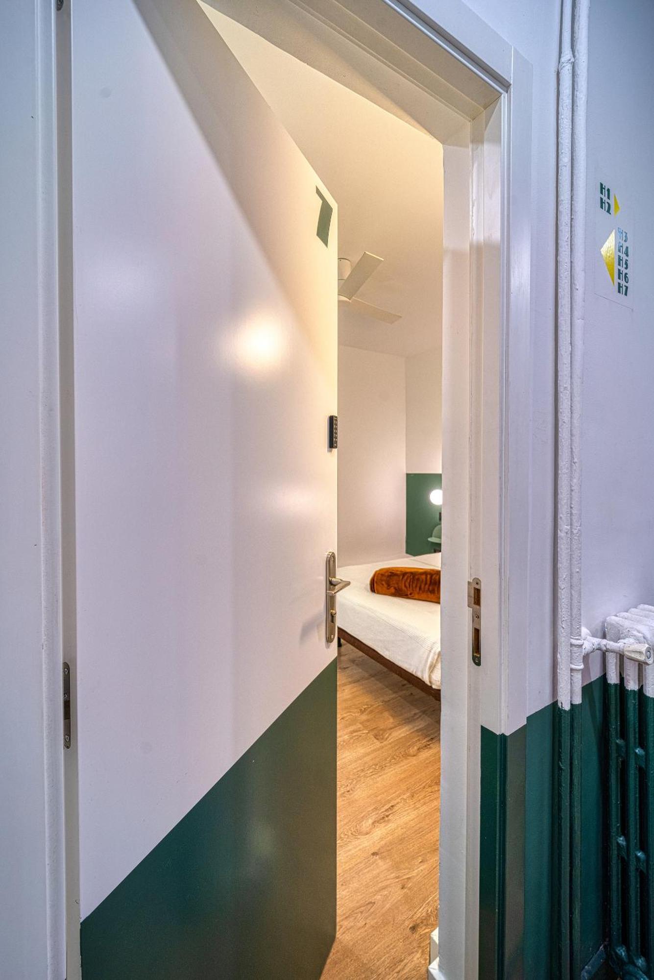 Angelitomad Hotel Madrid Ngoại thất bức ảnh