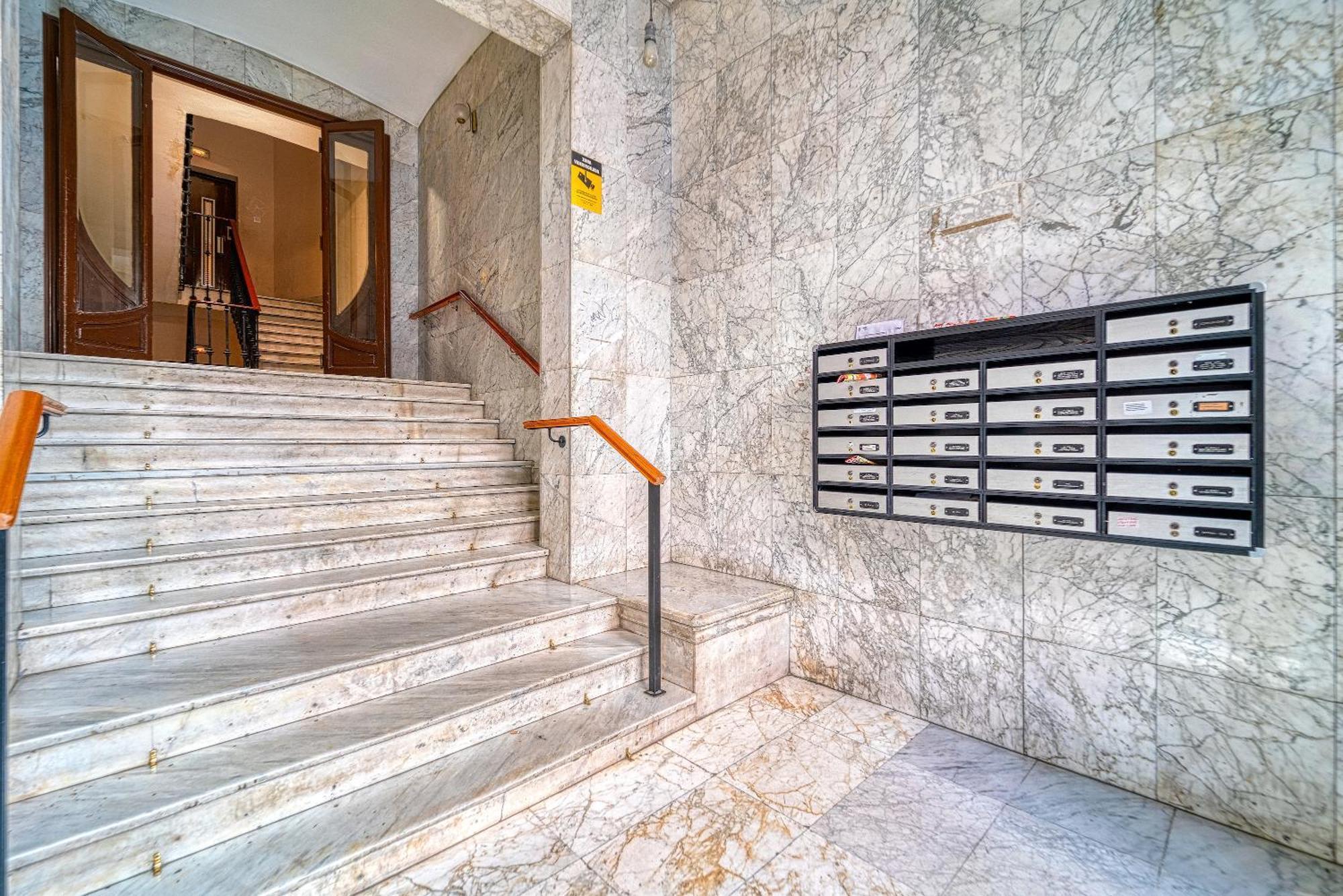 Angelitomad Hotel Madrid Ngoại thất bức ảnh