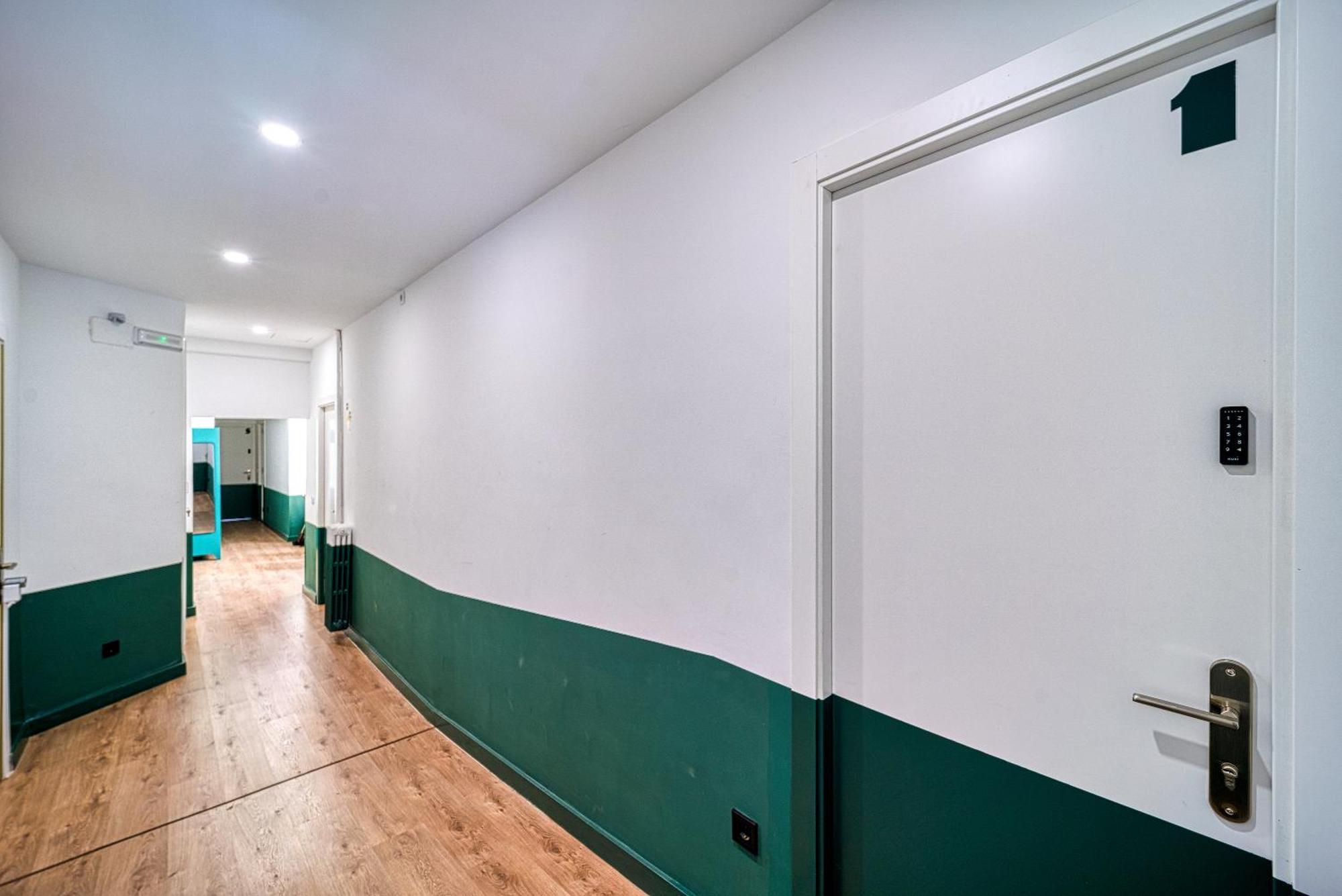 Angelitomad Hotel Madrid Ngoại thất bức ảnh
